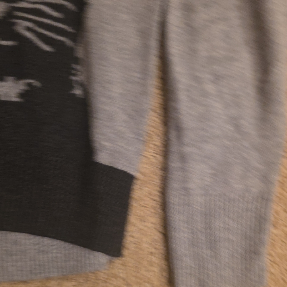 A&F Girl's Sweater - Picture 6 of 11